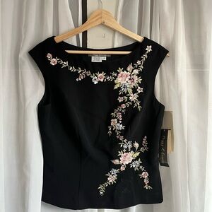 Vintage NWT Black Floral Embroidered Women’s Sleeveless Top